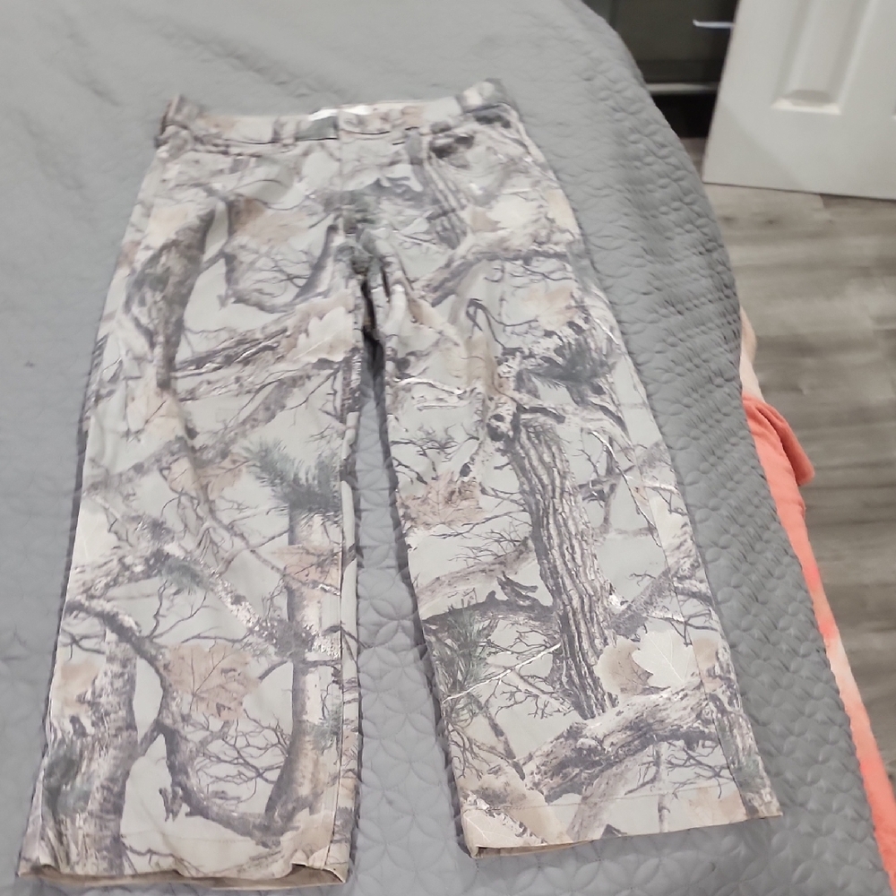 Like New Hollister Woodland Camouflage Pants - Picture 1 of 11